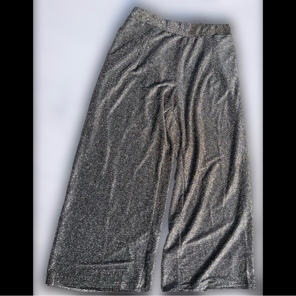 Black & Silver Glitter Crop Top & Wide Leg Pant Set - Picture 3 of 17